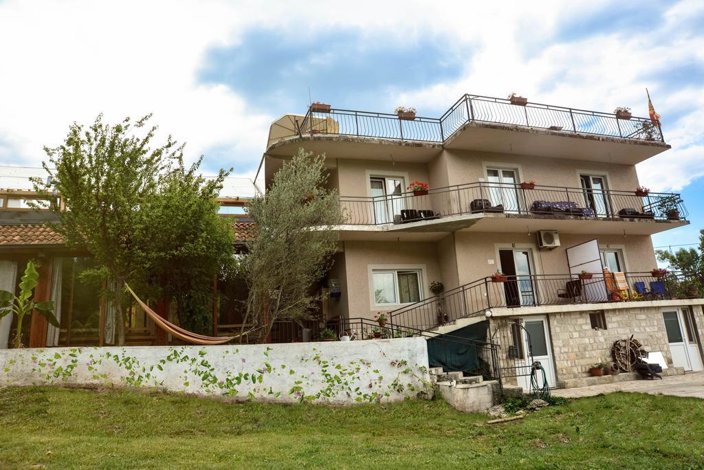 Hostel Anton Tivat Extérieur photo