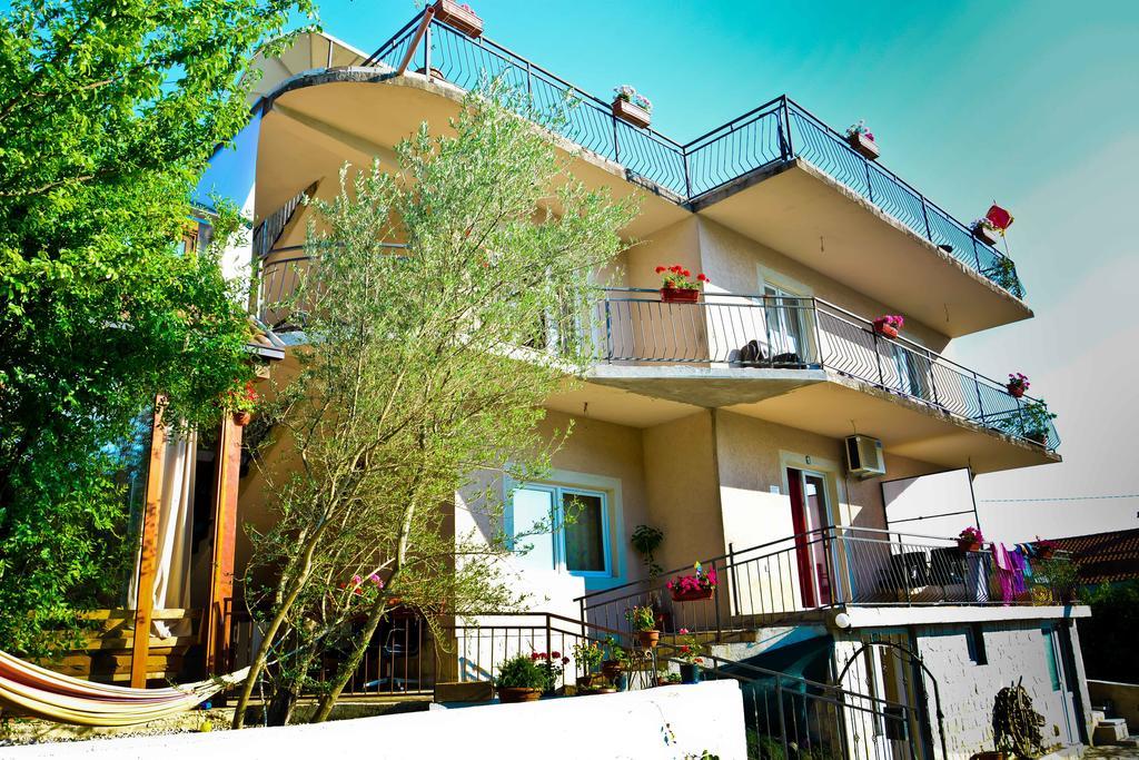 Hostel Anton Tivat Extérieur photo